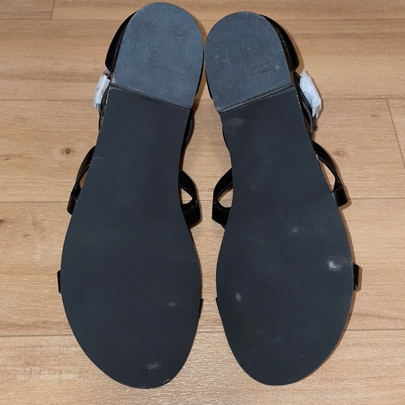 *NWOT* Steve Madden black strappy sandals - Picture 5 of 6